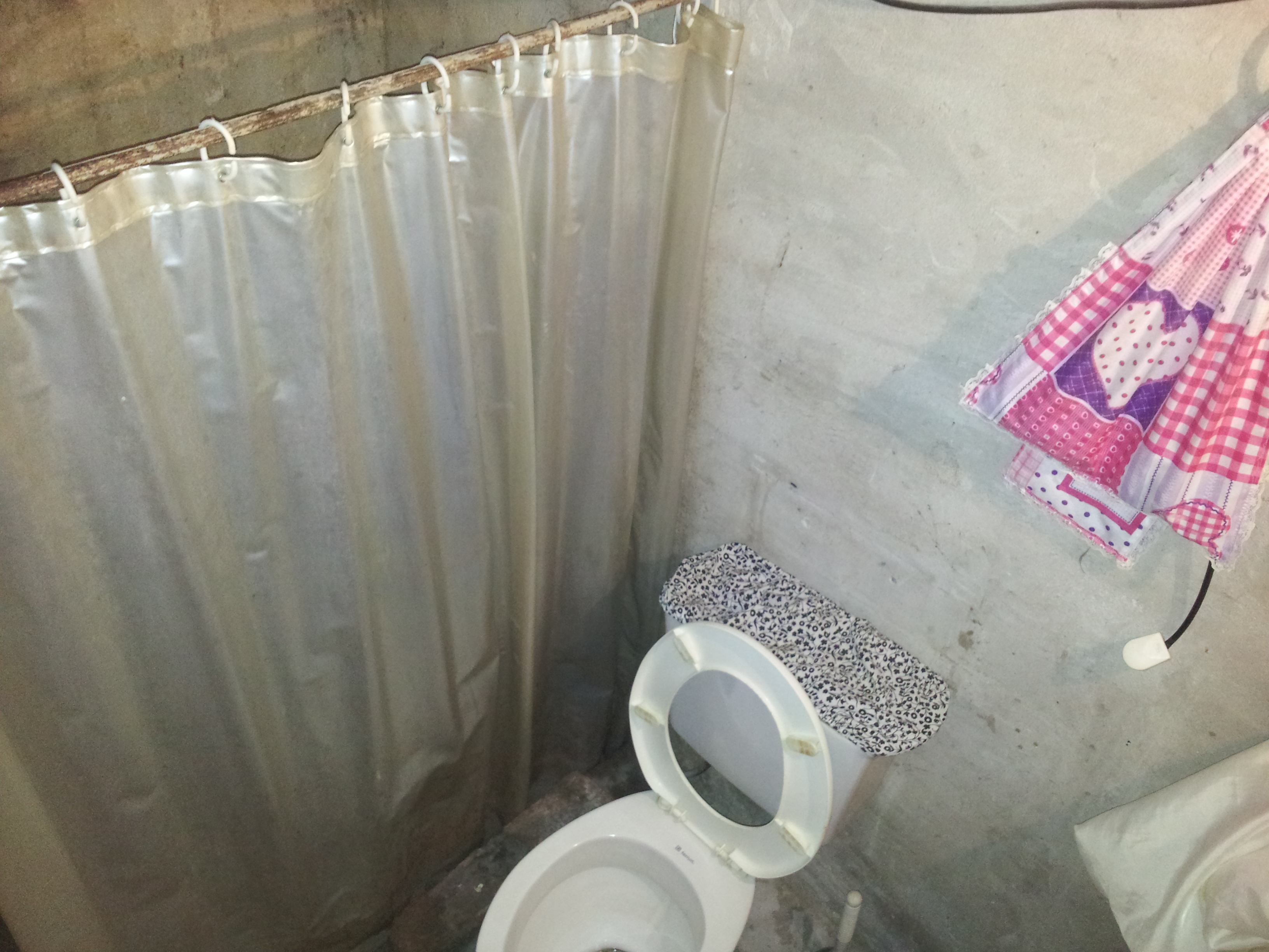 venta de casa a dos cuadras de semana de mayo — foto 8