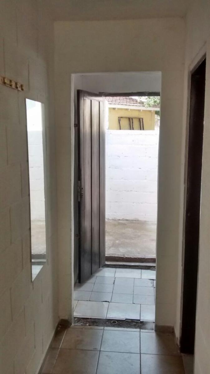 VENDO LOCAL COMERCIAL-AV ENRIQUE BODEREAU 9500-VILLA ALLENDE PARQUE — foto 5