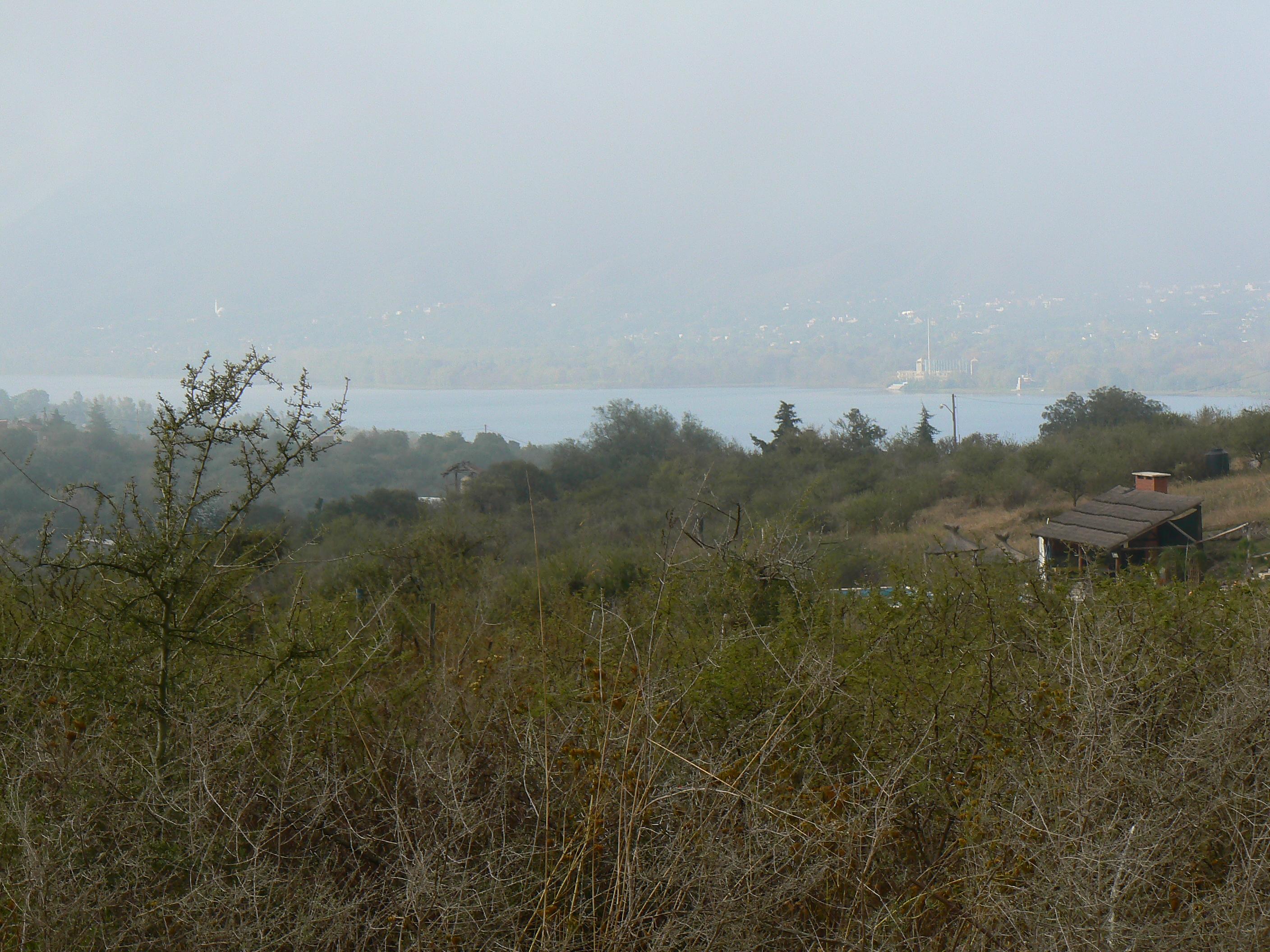VENDO TERRENO CON DOS CABAÑAS A TERMINAR — foto 9