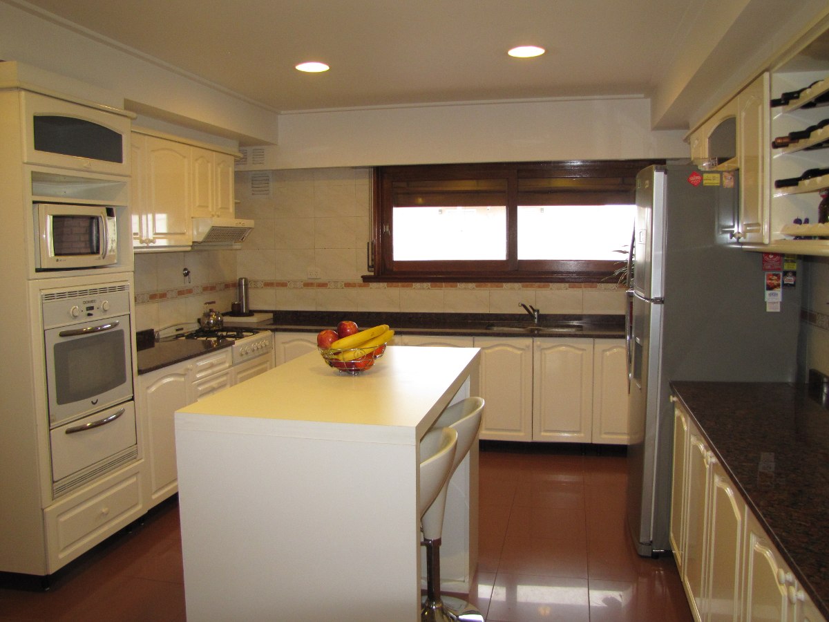 Chalet 5 ambientes ubicado en Punta Mogotes a 50 metros del mar, en la ciudad de Mar del Plata — foto 7