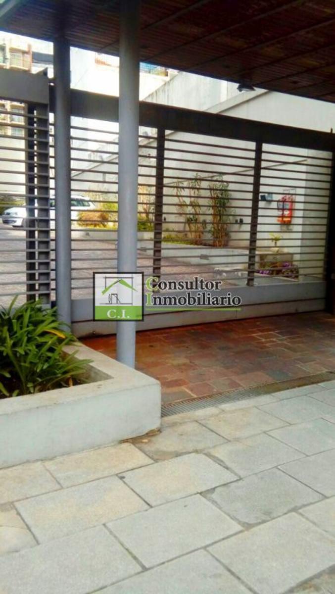 Cocheras en Torre con seguridad las 24 horas — foto 3