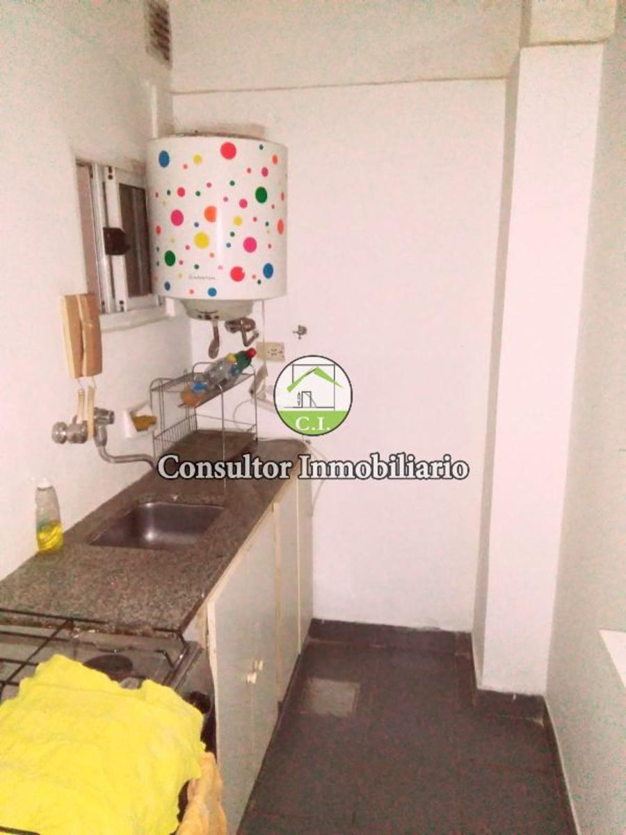 Luminoso Departamento 2 Ambientes Bajas Expensas en Recoleta — foto 4
