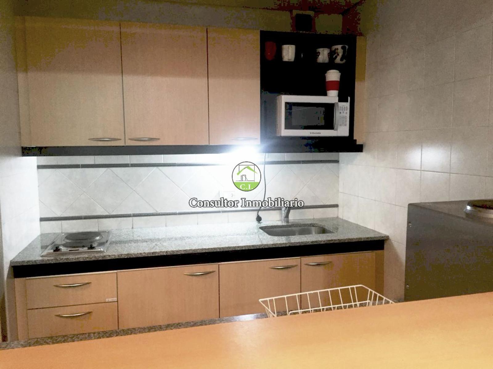Espléndido Departamento de 2 Ambientes al Frente en Recoleta — foto 2