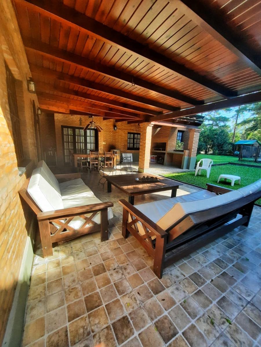 EN VENTA CASA DE 4 DORMITORIOS CON PILETA EN COUNTRY DEL GOLF VIEJO — foto 4