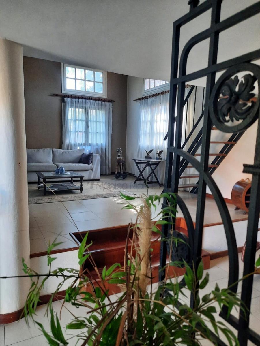 EN VENTA CASA DE 4 DORMITORIOS CON PILETA EN COUNTRY DEL GOLF VIEJO — foto 8