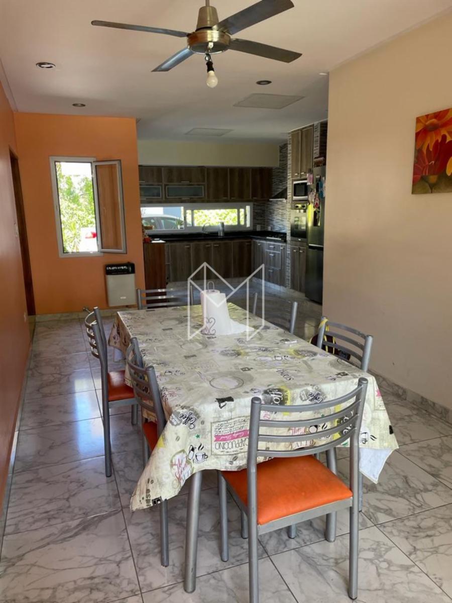 EN VENTA CASA DE 4 DORMITORIOS EN BARRIO CERRADO PLAZA PERU — foto 5