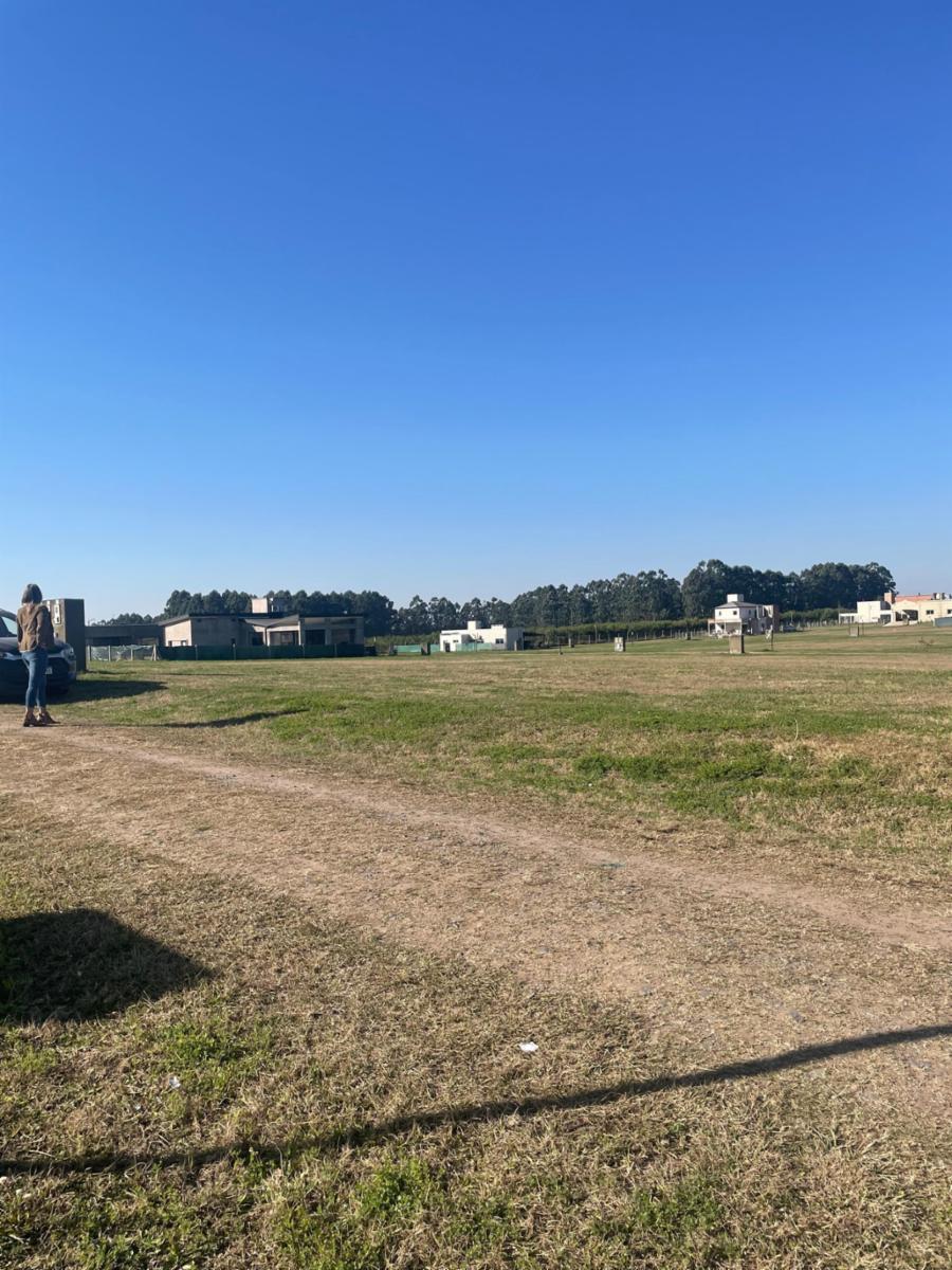 EN VENTA LOTE DE 655 m2 EN COUNTRY PORTAL DEL SOL, LOS NOGALES — foto 2