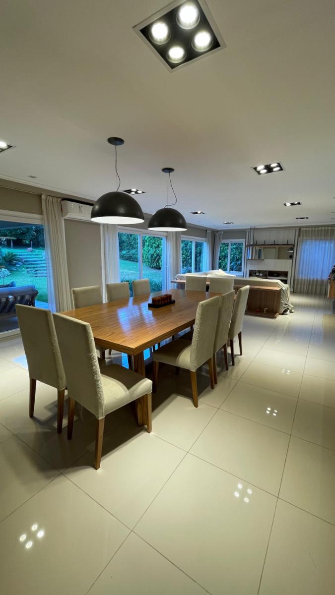 EN VENTA CASA DE 4 DORMITORIOS EN COUNTRY LAS YUNGAS — foto 3