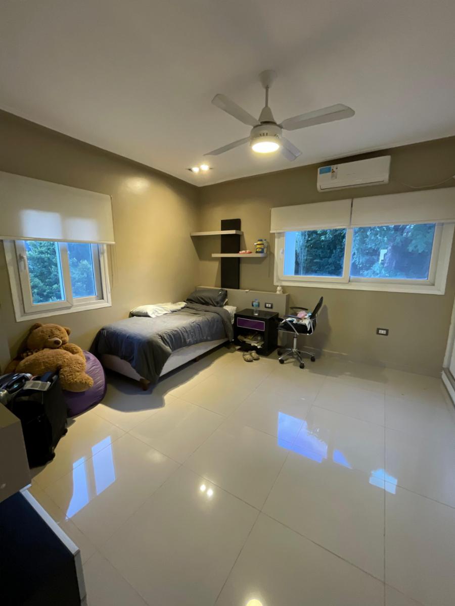 EN VENTA CASA DE 4 DORMITORIOS EN COUNTRY LAS YUNGAS — foto 14