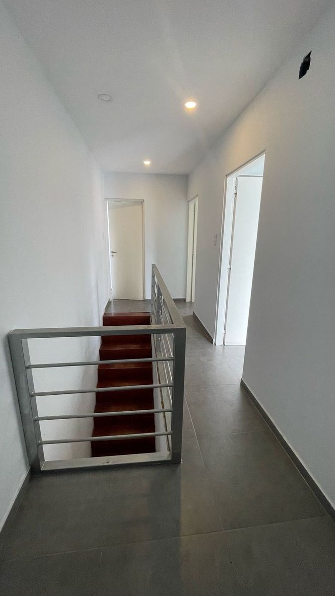 EN VENTA PROPIEDAD DE DUPLEX DOS DORMITORIOS EN YERBA BUENA — foto 2