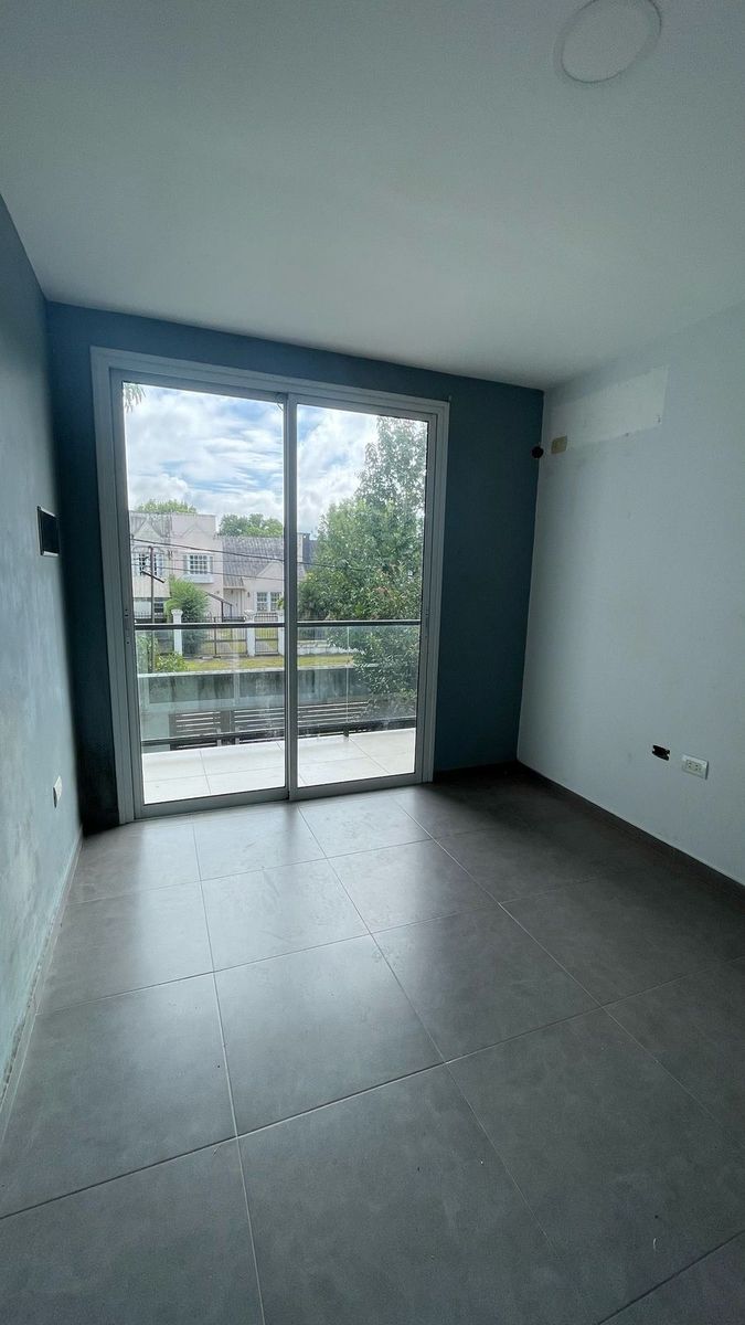 EN VENTA PROPIEDAD DE DUPLEX DOS DORMITORIOS EN YERBA BUENA — foto 8