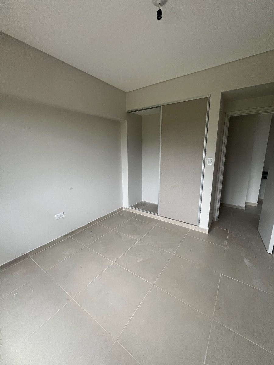 1 DORM EN VENTA A ESTRENAR ZONA SAN PABLO ASADOR Y COCHERA — foto 3