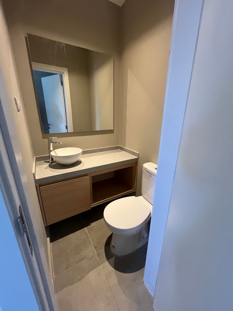 VENTA DEPARTAMENTO 2 DORMITORIOS A ESTRENAR CON COCHERA — foto 2