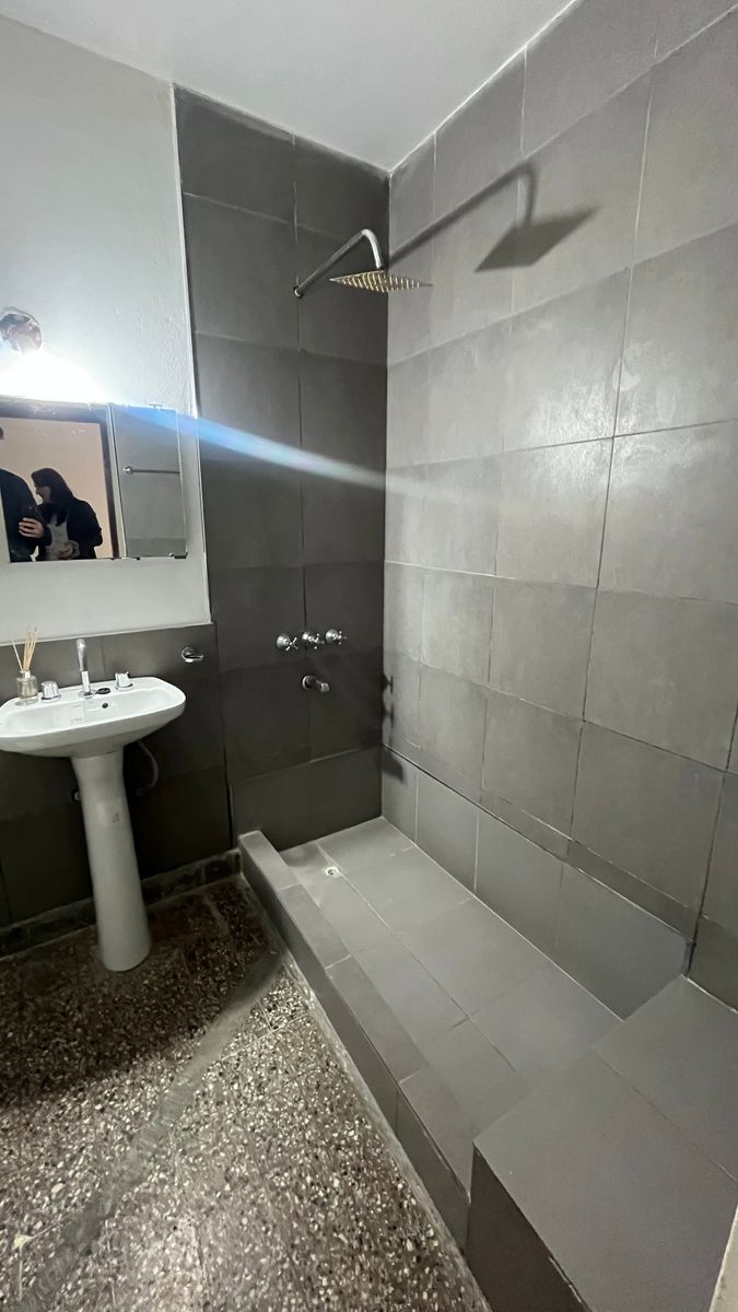 VENDO DEPARTAMENTO DOS DORMITORIOS SOBRE AVENIDA SARMIENTO — foto 8