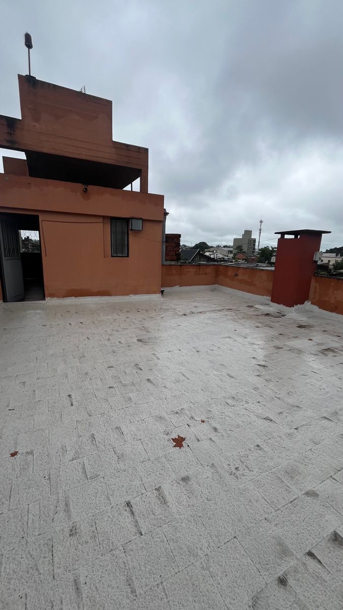 VENDO DEPARTAMENTO DOS DORMITORIOS SOBRE AVENIDA SARMIENTO — foto 11