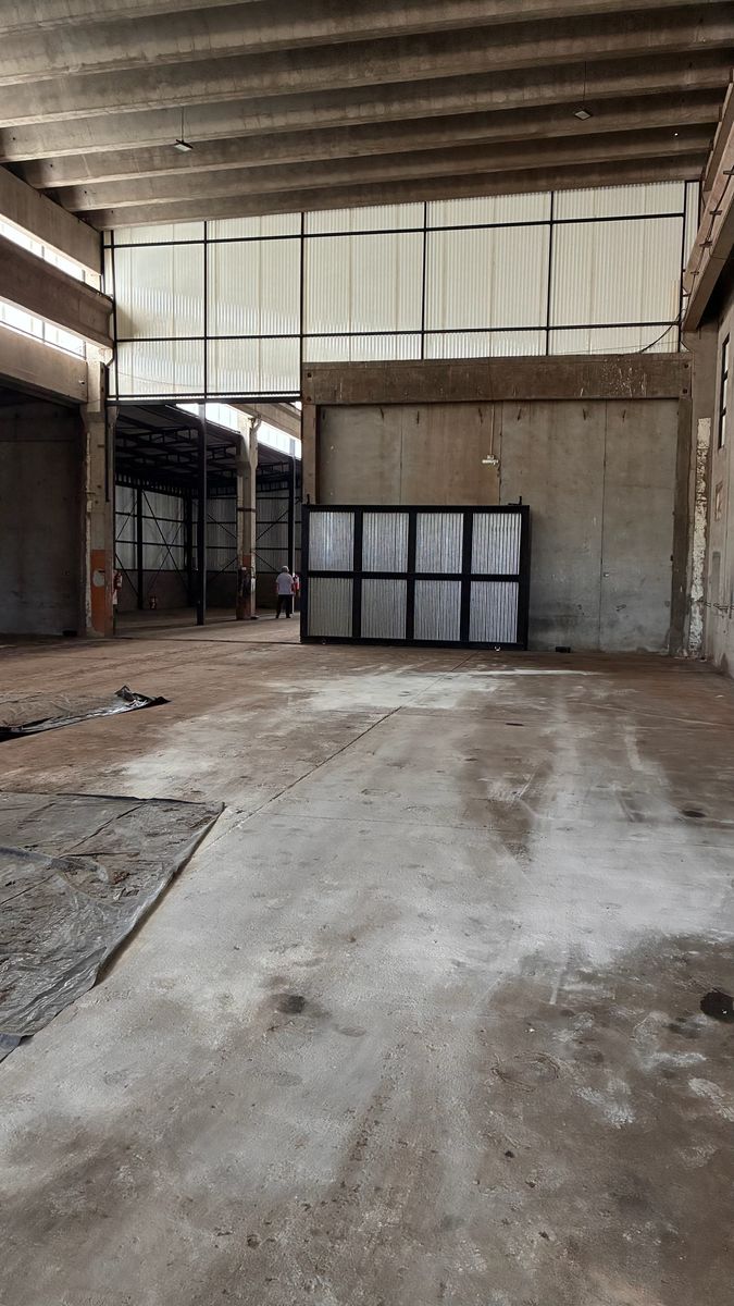 GALPON EN ALQUILER DE 2500 m2 CUBIERTOS EN LOS AGUIRRES - 4