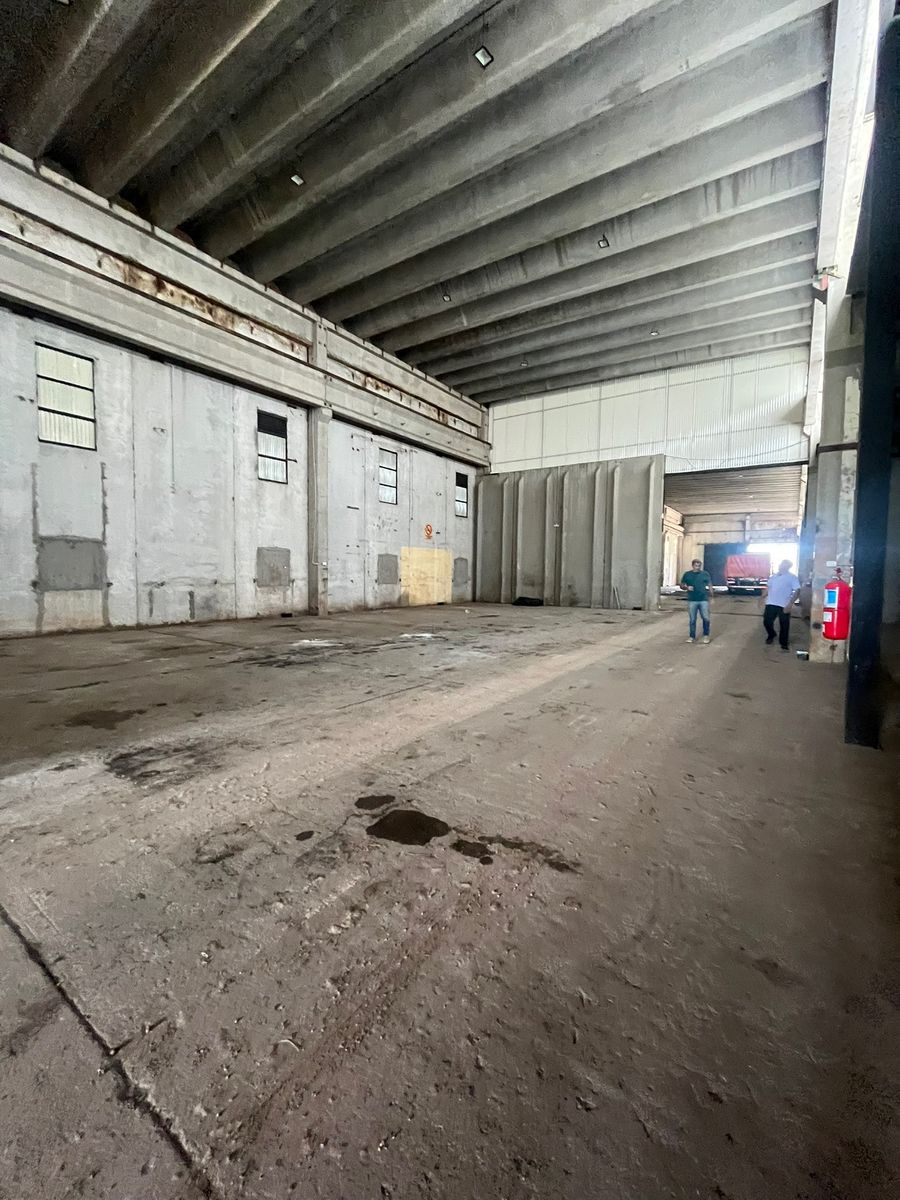 GALPON EN ALQUILER DE 2500 m2 CUBIERTOS EN LOS AGUIRRES - 12