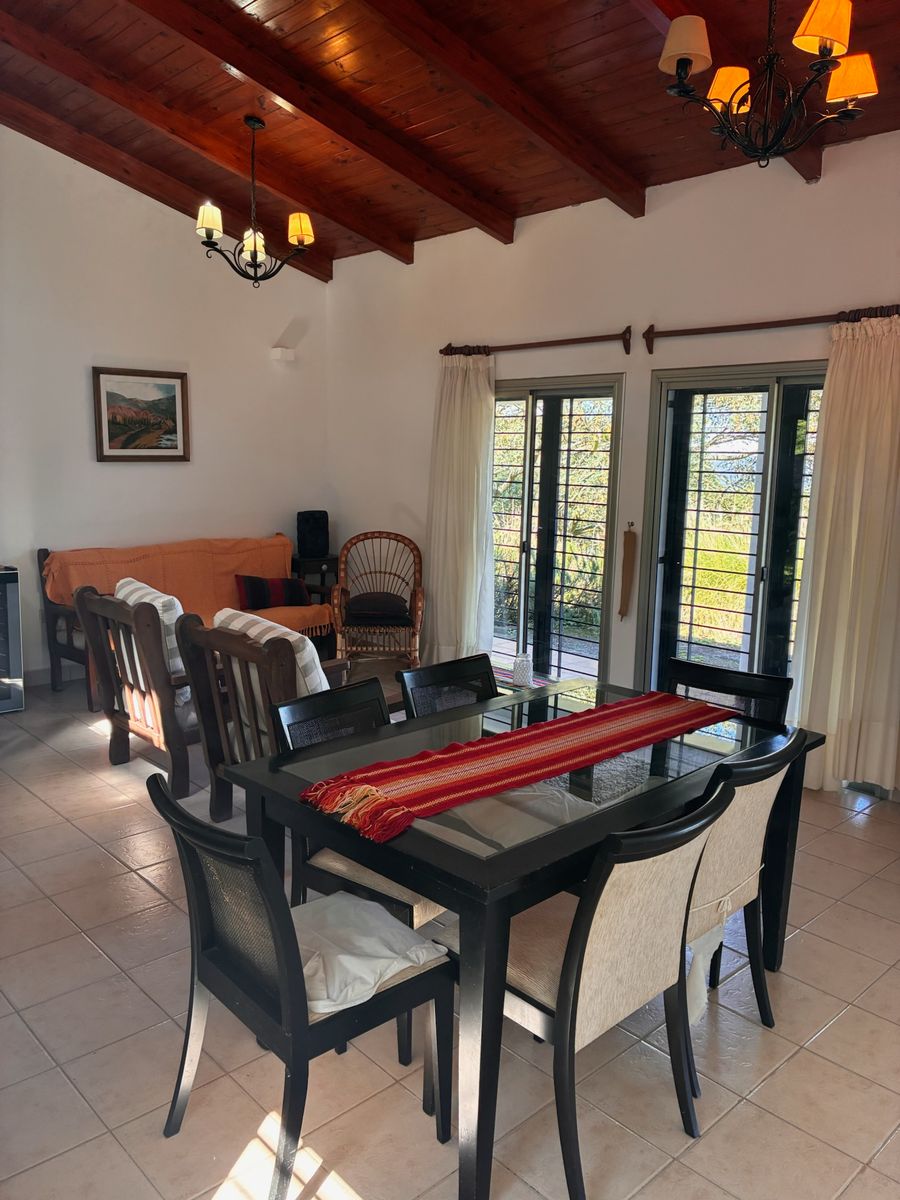 EN VENTA CASA 3 DORMITORIOS AMOBLADA EN LA SALA - 8