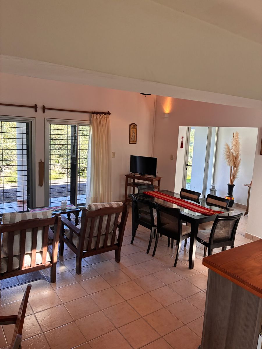 EN VENTA CASA 3 DORMITORIOS AMOBLADA EN LA SALA - 10