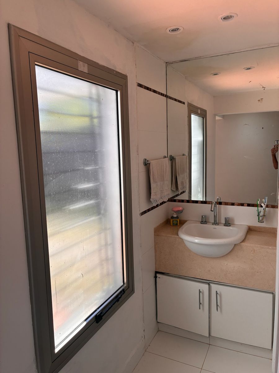 EN VENTA CASA 3 DORMITORIOS AMOBLADA EN LA SALA - 19