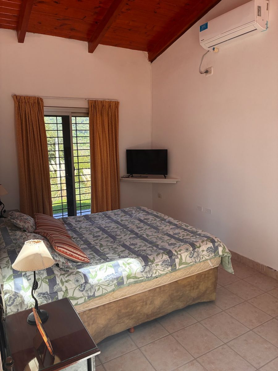 EN VENTA CASA 3 DORMITORIOS AMOBLADA EN LA SALA - 22