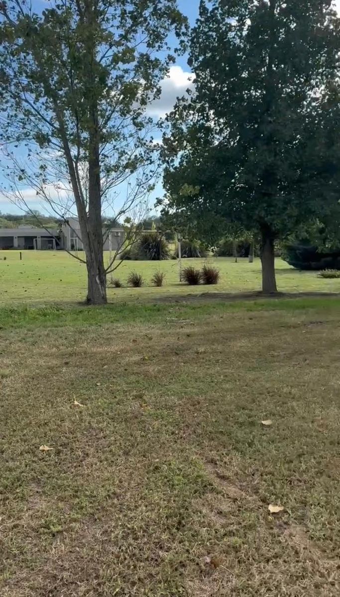 EN VENTA LOTE EN CLUB DE CAMPO LAS CORTADERAS DE 2830 m2 - 3