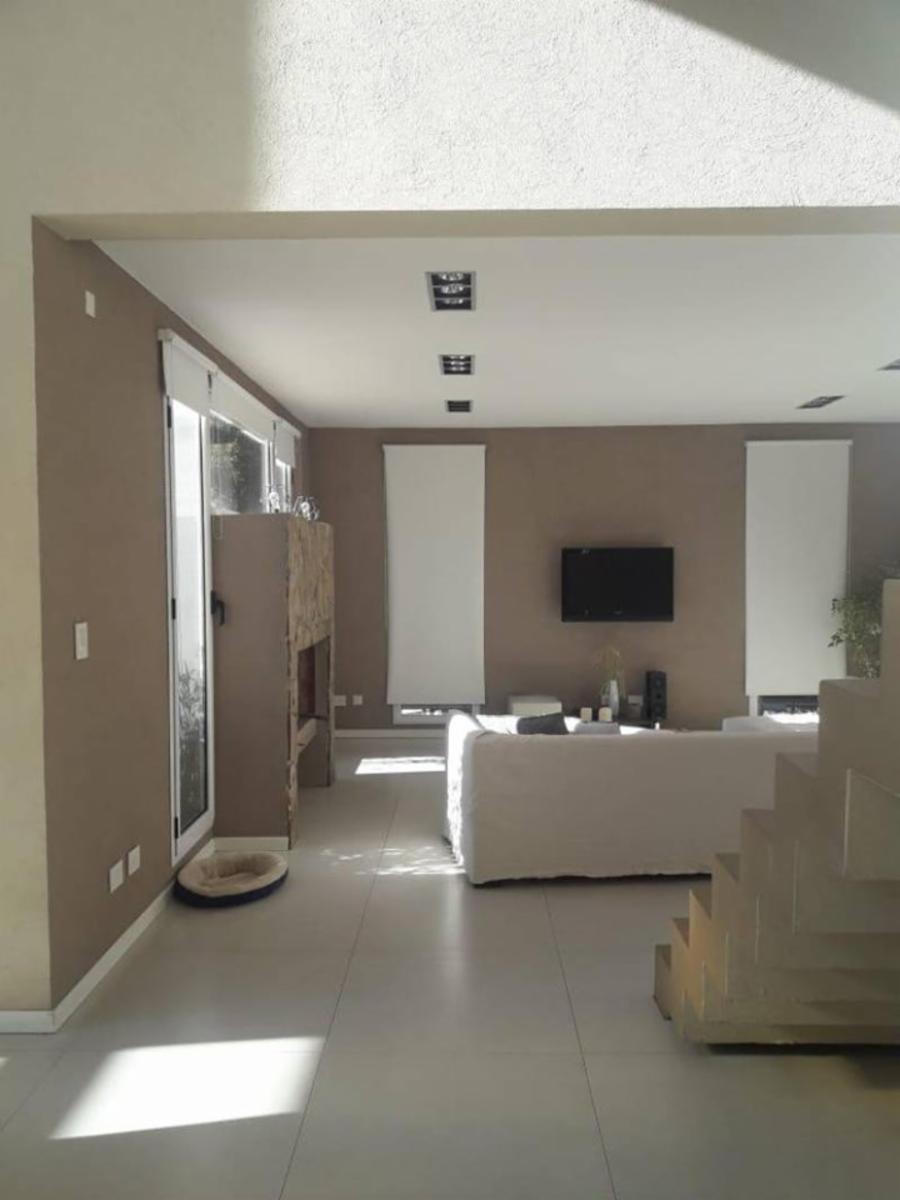 HERMOSA CASA en LOS CARDALES COUNTRY GOLF — foto 9