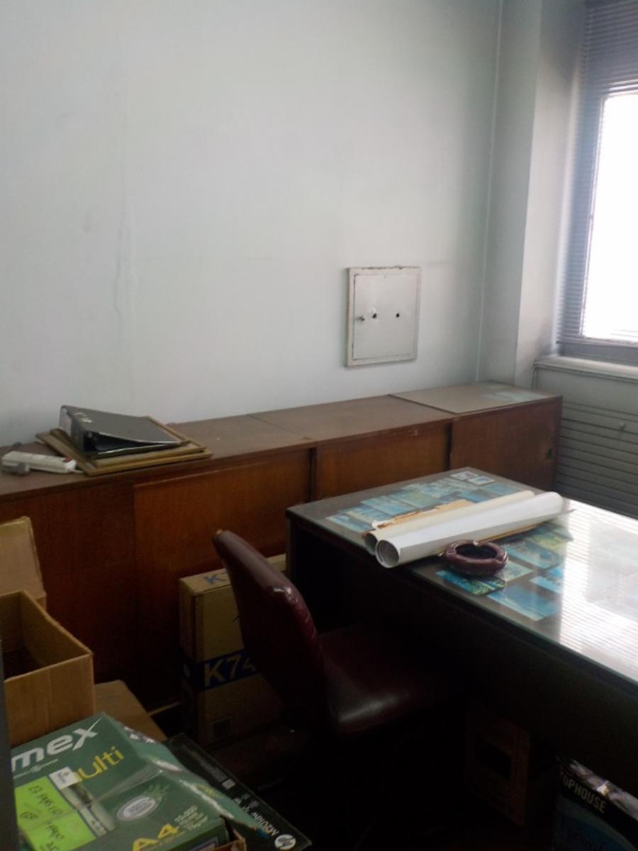 Oficina en venta 45m2 con 4 despachos en excelente ubicación - 2