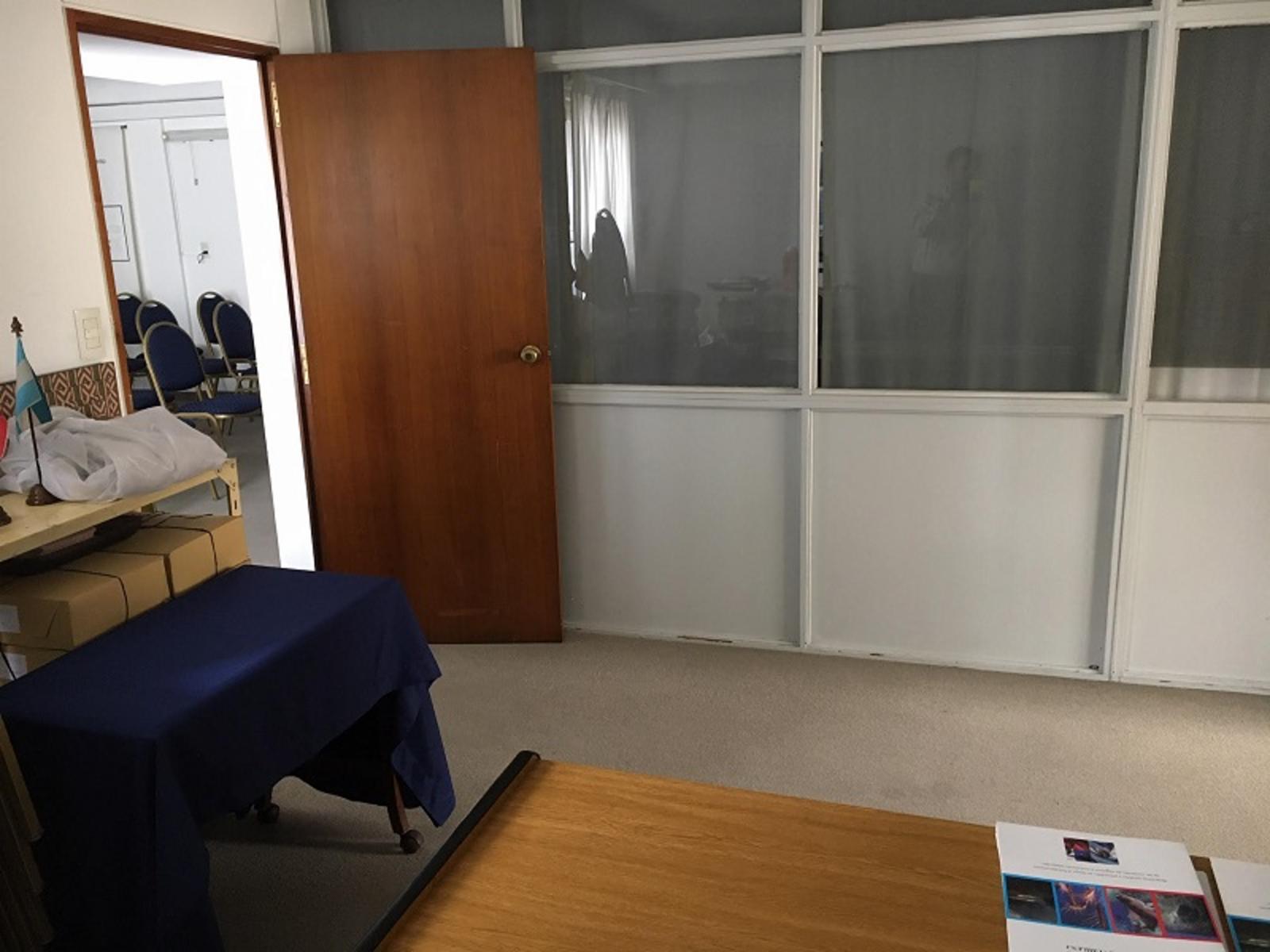 Oficina en venta 134m2 con 4 despachos en excelente ubicación - 1