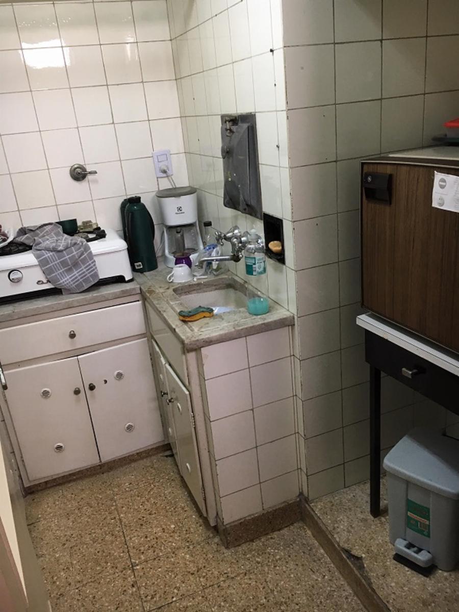Oficina en venta 134m2 con 4 despachos en excelente ubicación - 4