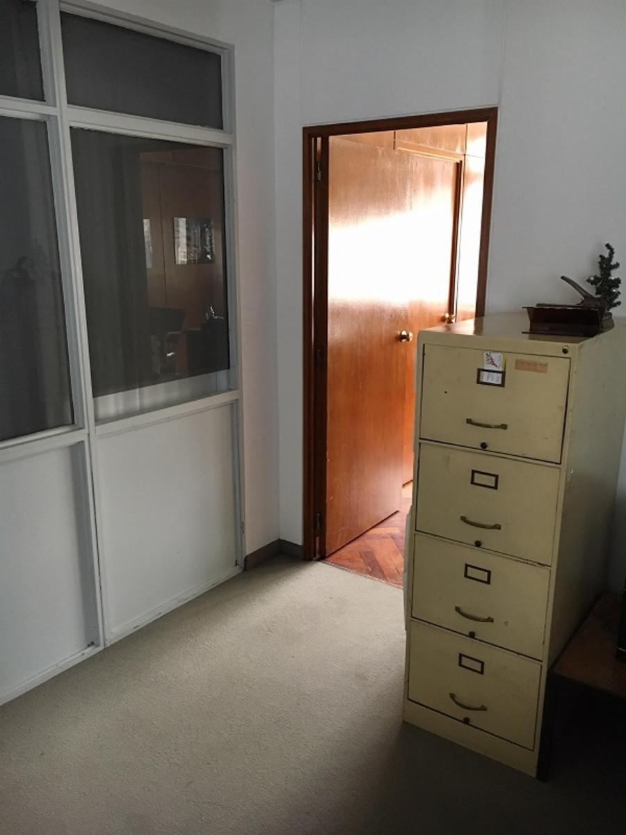 Oficina en venta 134m2 con 4 despachos en excelente ubicación - 7