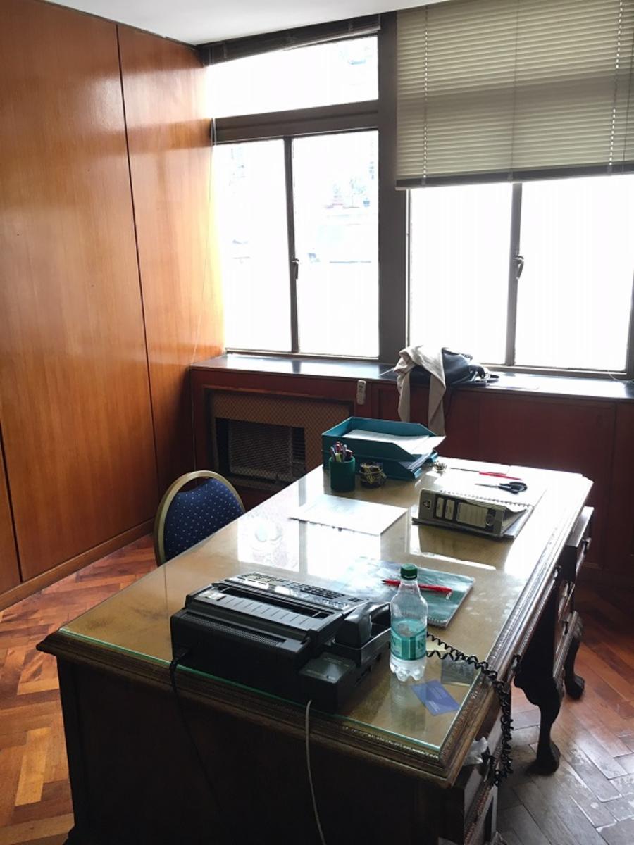 Oficina en venta 134m2 con 4 despachos en excelente ubicación - 11