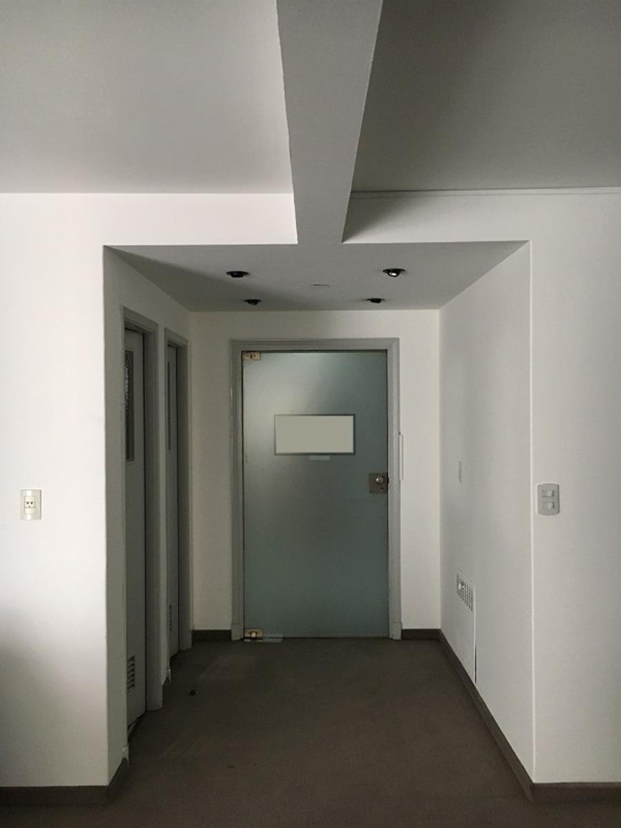 Oficina en venta 134m2 con 4 despachos en excelente ubicación - 15