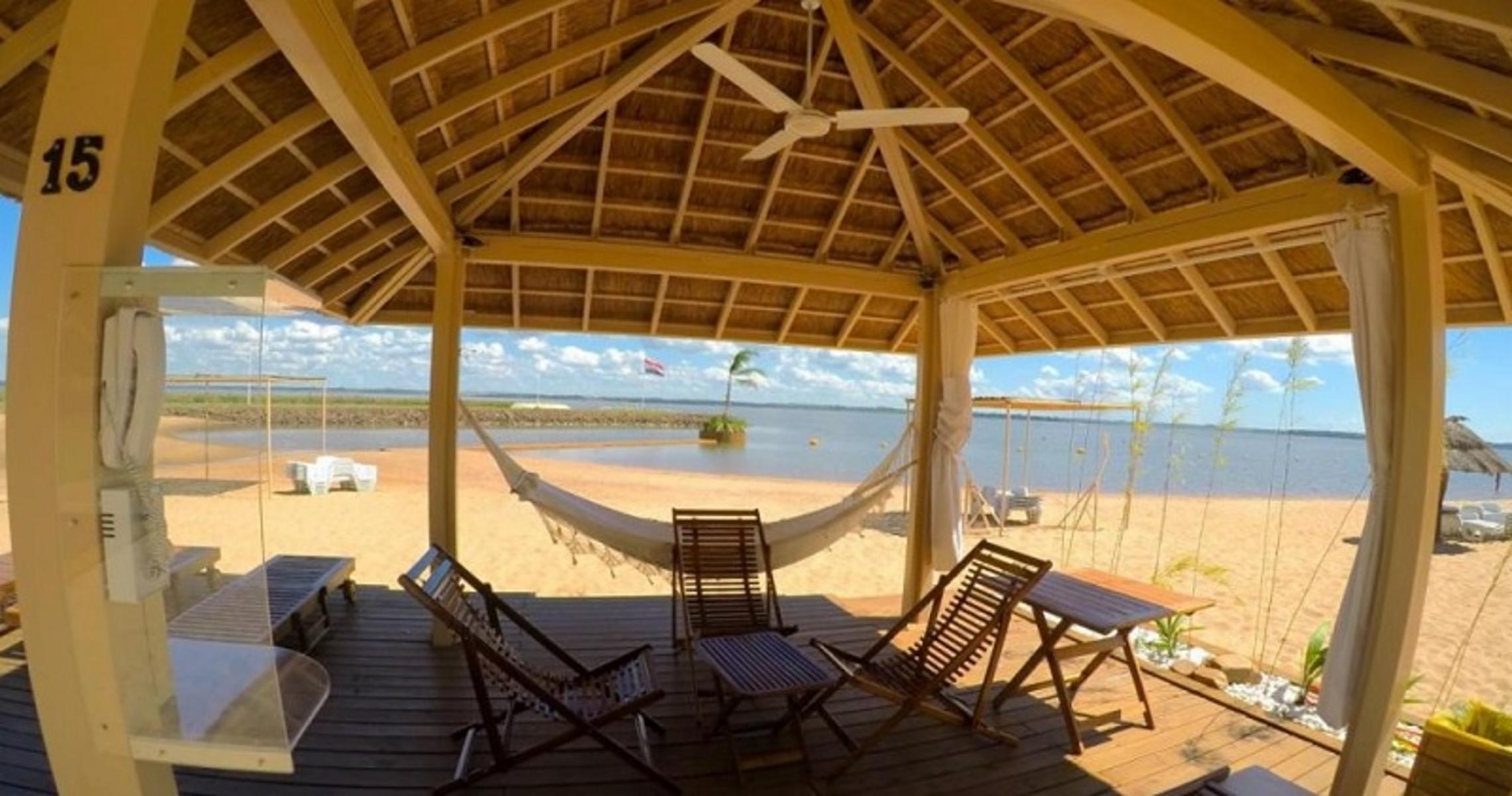 Casa en Club de Campo Aguavista en Paraguay, Para Inversión, 210 m², 3 Habitaciones, 3 Baños — foto 15