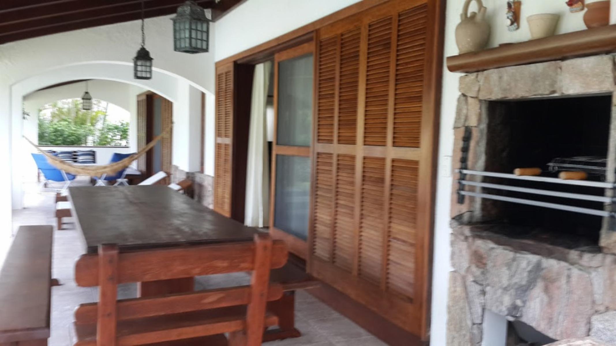 Excelente Casa en LAGOINHA ANTARES CLUB para 14 huéspedes, 360m2, 6 habitaciones, 2 en suite, piscina, 1600m2 de parque. — foto 8