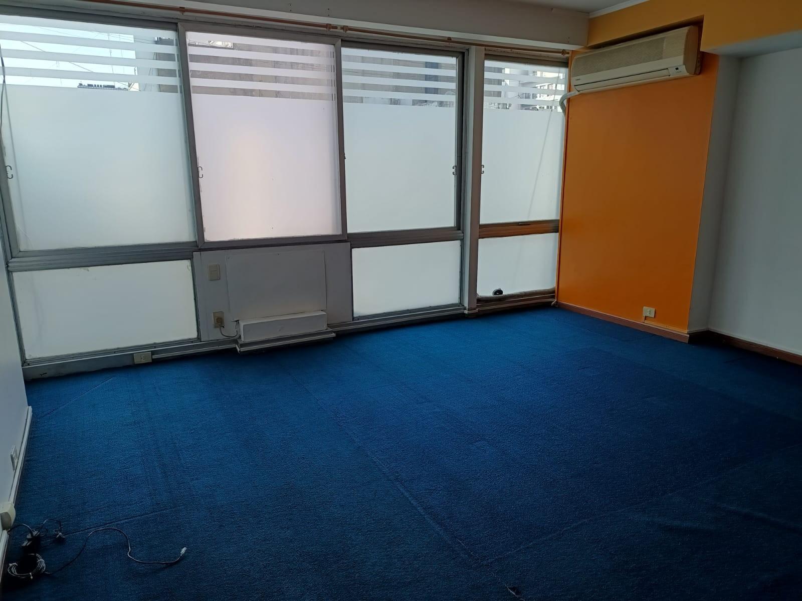 Oficina Comercial de 40 m² en Excelente Estado Muy Luminosa - 1