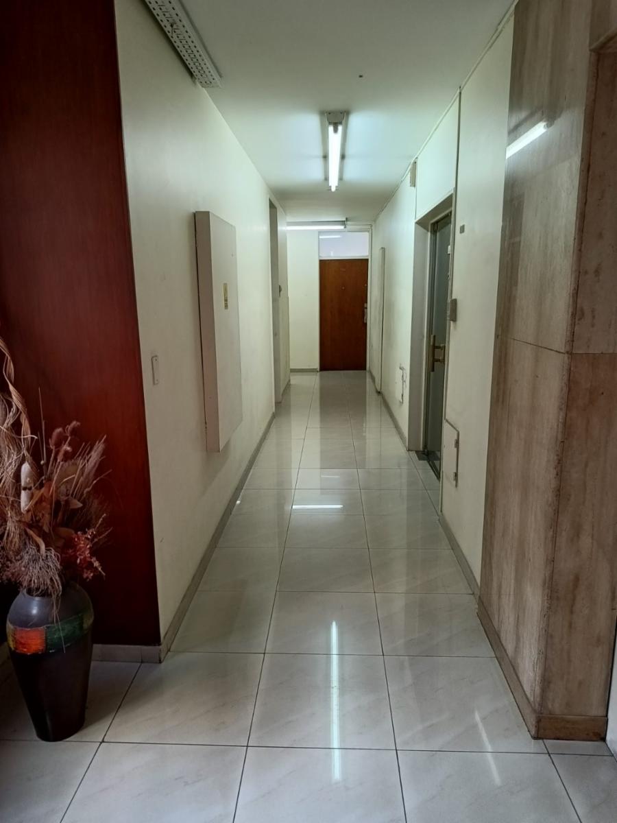 Oficina Comercial de 40 m² en Excelente Estado Muy Luminosa - 4