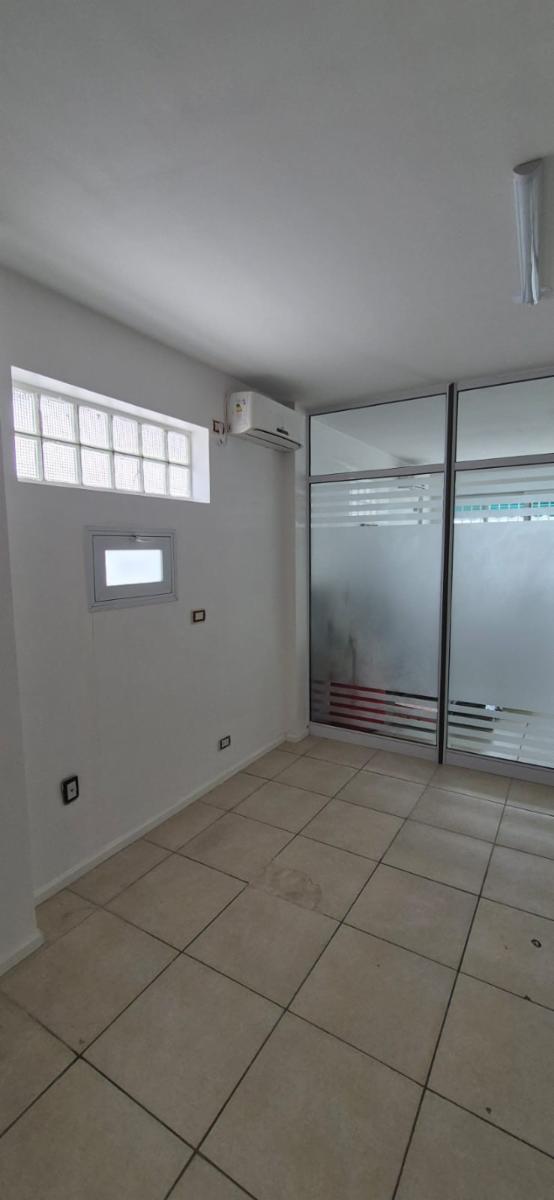 Alquilo Hermosa Oficina de 32 m² en Perfecto Estado en El Corazón del Microcentro - 7