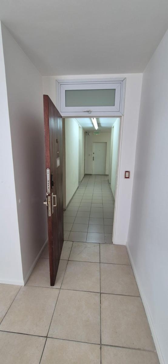 Alquilo Hermosa Oficina de 32 m² en Perfecto Estado en El Corazón del Microcentro - 9