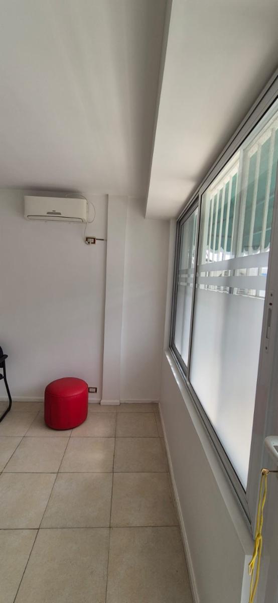 Alquilo Hermosa Oficina de 32 m² en Perfecto Estado en El Corazón del Microcentro - 17