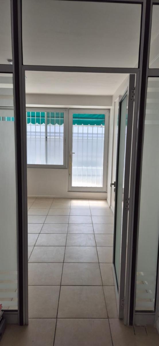 Alquilo Hermosa Oficina de 32 m² en Perfecto Estado en El Corazón del Microcentro - 21