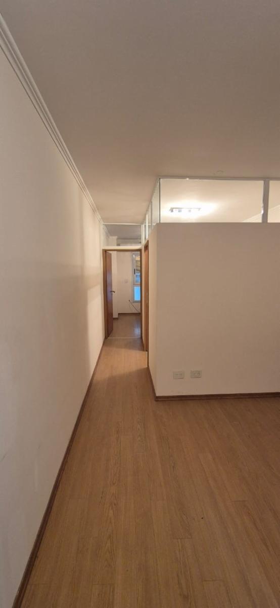 Vendo Hermosa Oficina de 27 m² en Perfecto Estado en El Corazón del Microcentro
