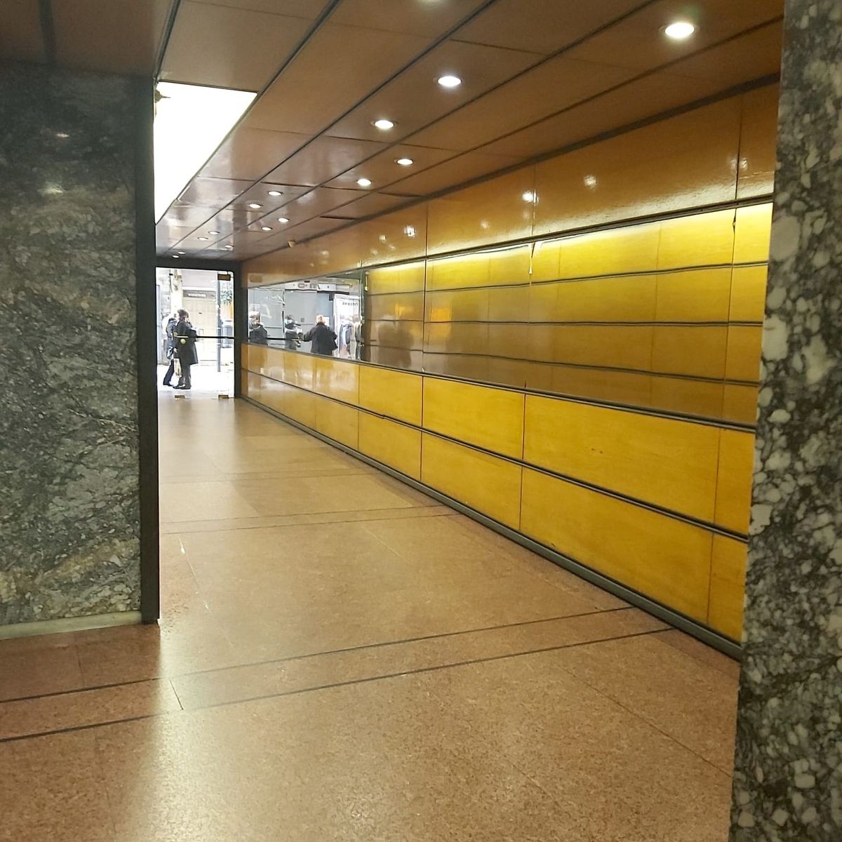 Oficina Comercial de 28 m² Amoblada Se Alquila — foto 4