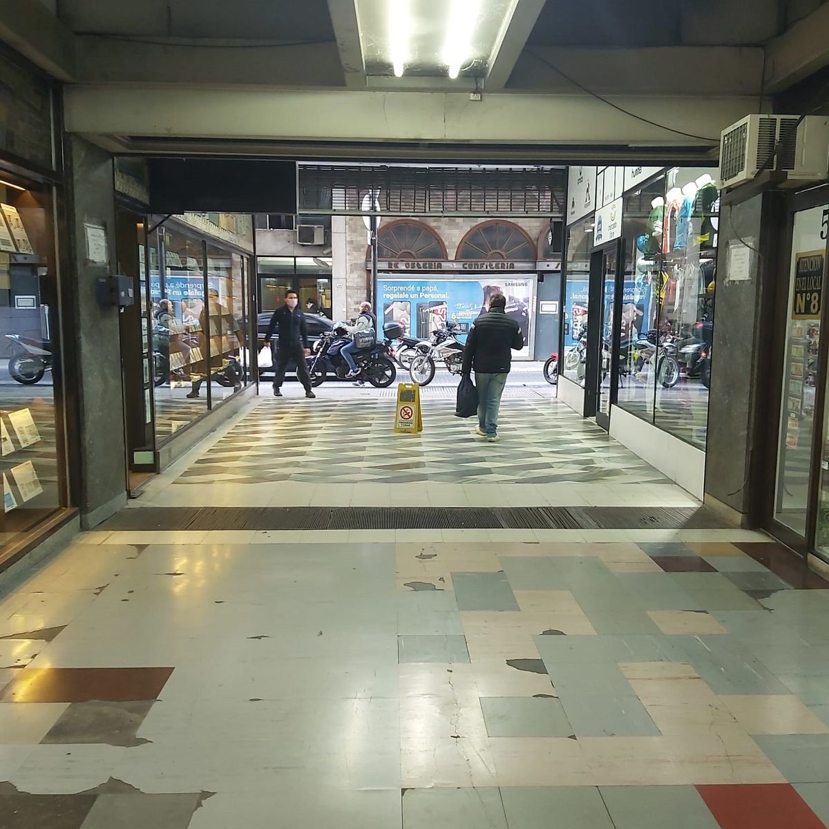 Oficina Comercial de 28 m² Amoblada Se Alquila — foto 5