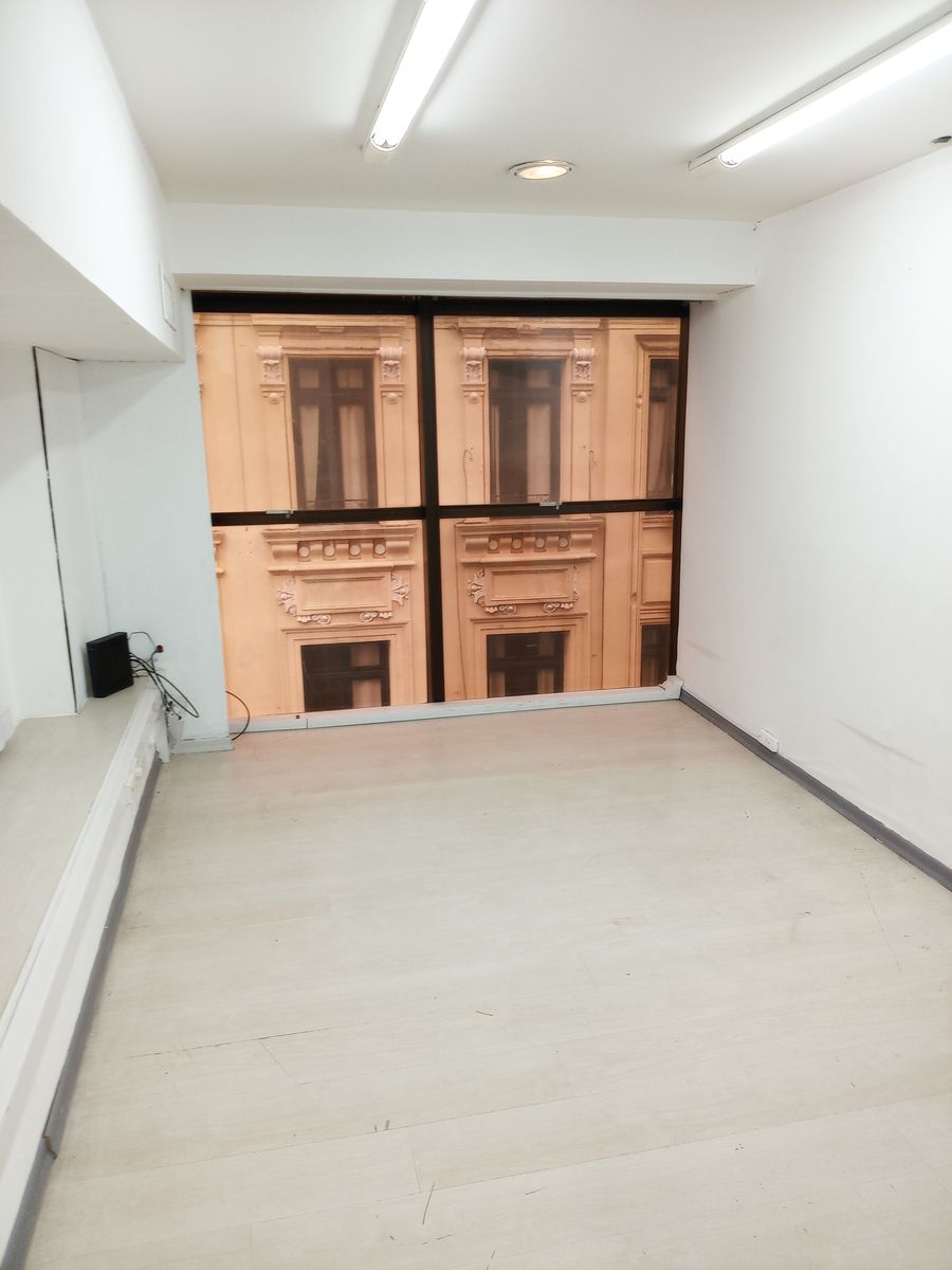 Oficina Comercial en Venta 127 m² Excelente Ubicación 6 Ambientes - 11