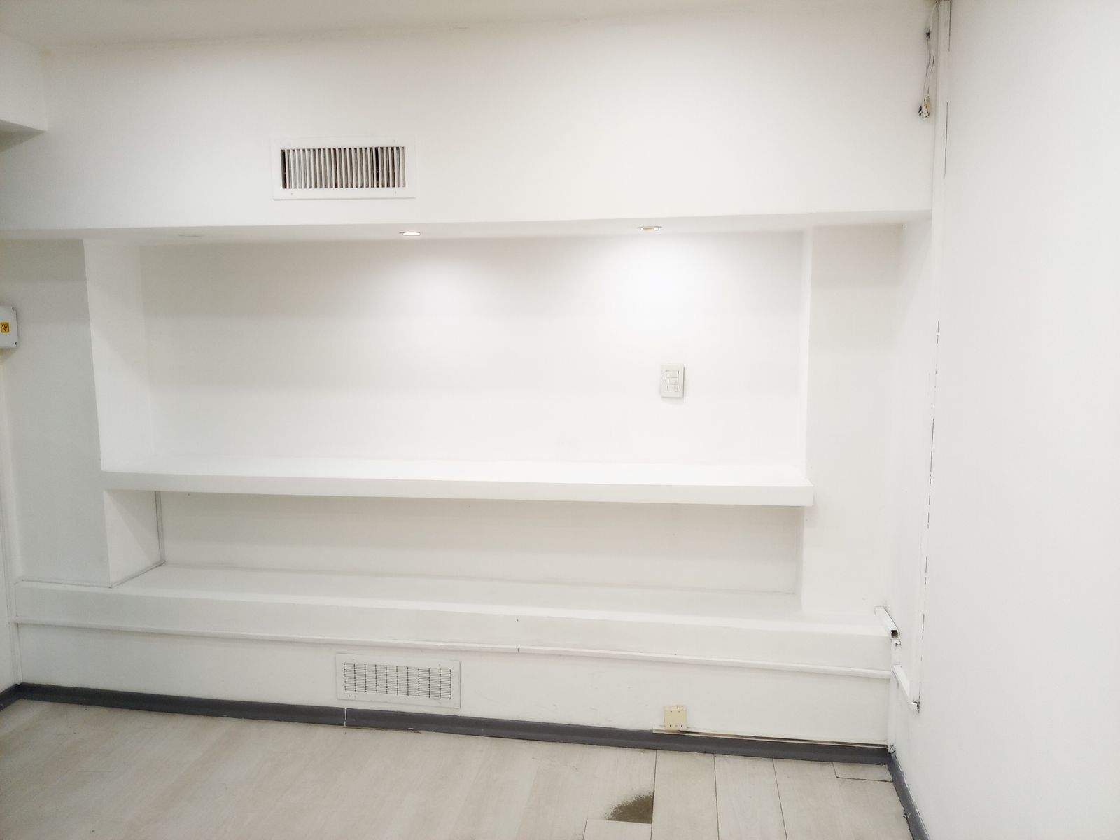 Oficina Comercial en Venta 127 m² Excelente Ubicación 6 Ambientes - 20