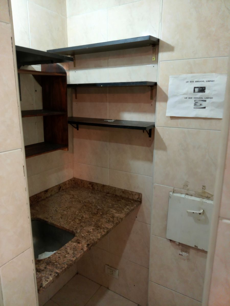 Oficina Comercial en Venta 127 m² Excelente Ubicación 6 Ambientes - 24