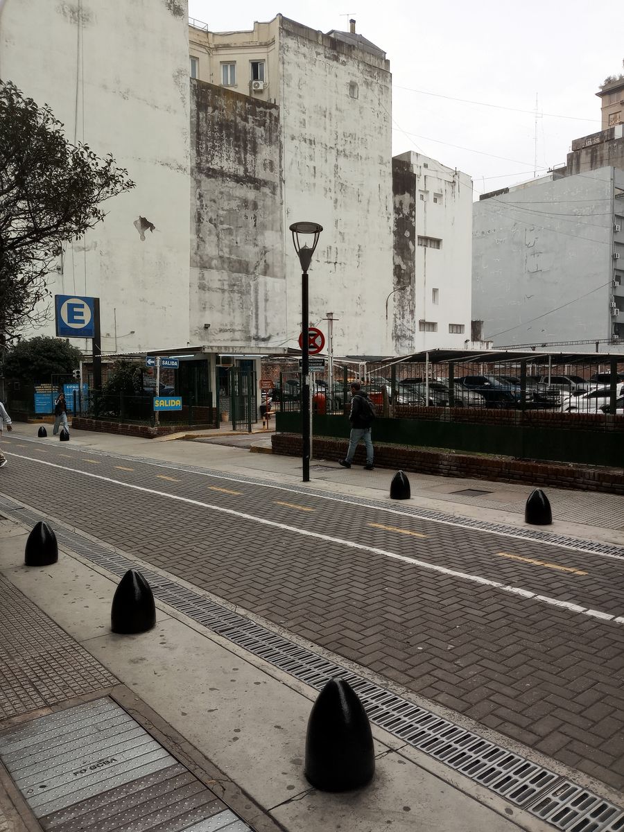 Oficina Comercial en Venta 127 m² Excelente Ubicación 6 Ambientes - 38
