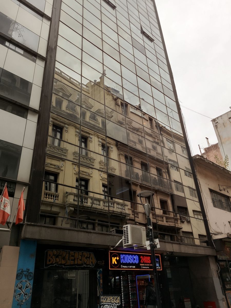 Oficina Comercial en Alquiler 127 m² Excelente Ubicación 6 Ambientes - 36
