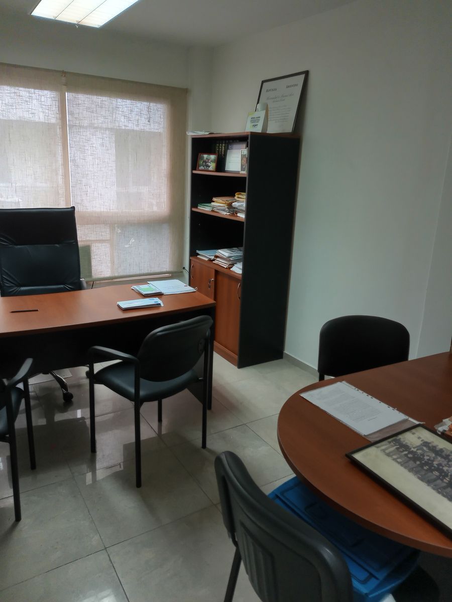 Oficina Comercial de 28 m² en Alquiler Amoblada en Microcentro - 2